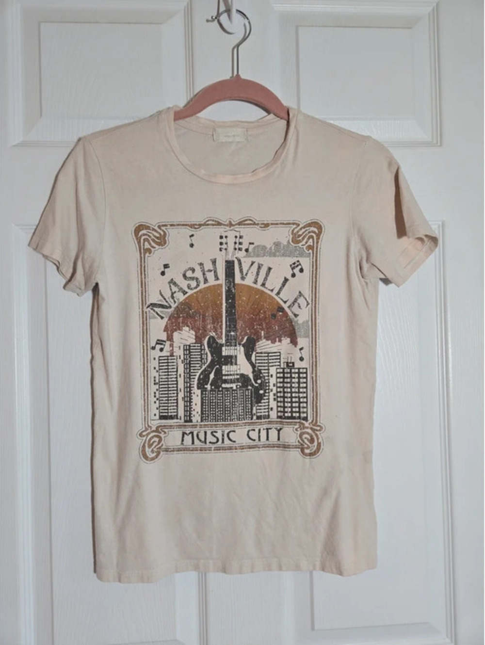Altar'd State Nashville tshirt size small